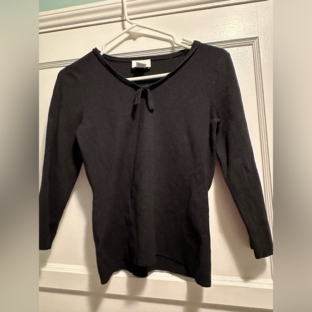 Ann Taylor loft black sweater  little knit bow in front. Holiday